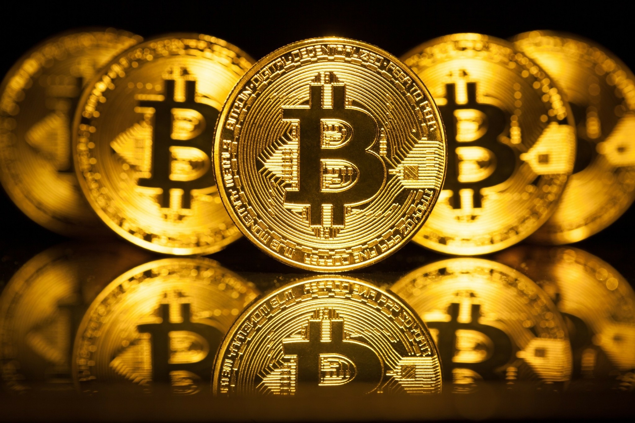 Βουτιά του Bitcoin κάτω από τα $86.000 – Kραδασμοί στην αγορά crypto