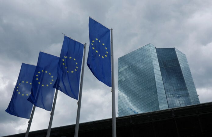 Αμετάβλητα τα επιτόκια της ΕΚΤ: Φόβοι λόγω Μέσης Ανατολής, προειδοποίηση για πληθωριστικές πιέσεις