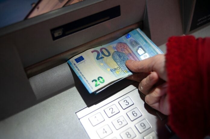 Δώρο Πάσχα ΔΥΠΑ: Από τις 2 Απριλίου η πληρωμή
