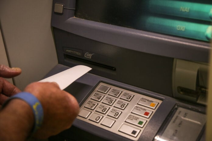 ΕΦΚΑ: Καταβολή αναδρομικών προσμέτρησης χρόνου απασχόλησης μετά τη συνταξιοδότηση, σε 1.068 συνταξιούχους