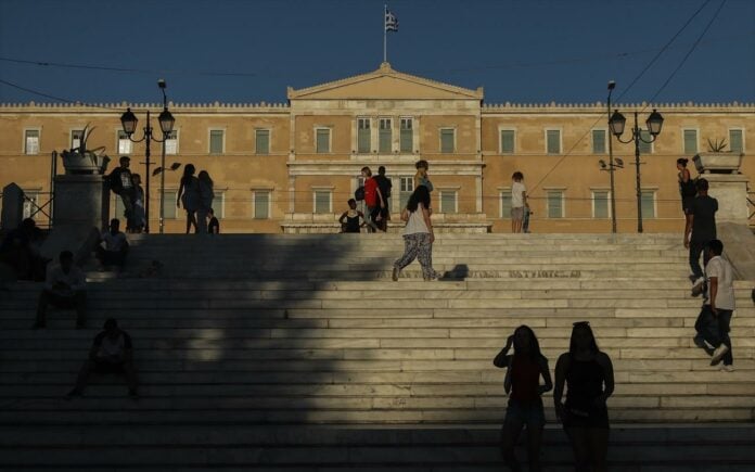 Ινστιτούτο Αλέξη Τσίπρα: Οι επιδόσεις της ελληνικής οικονομίας δεν υποστηρίζουν κάποιο success story