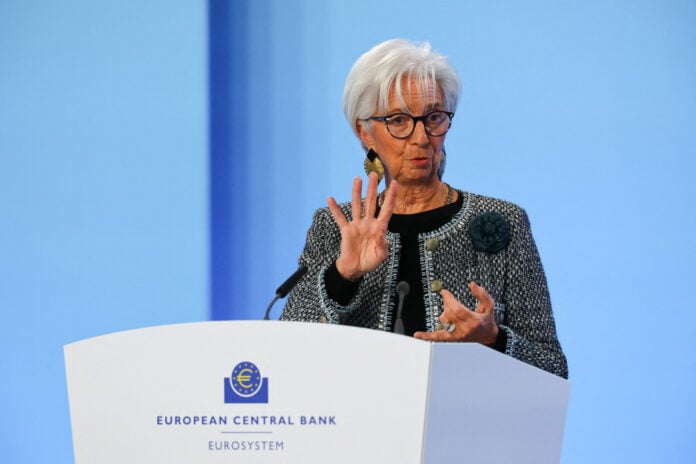 Λαγκάρντ: Θα γίνει «ό,τι είναι απαραίτητο» για τον έλεγχο του πληθωρισμού κατά τη διάρκεια του πολέμου