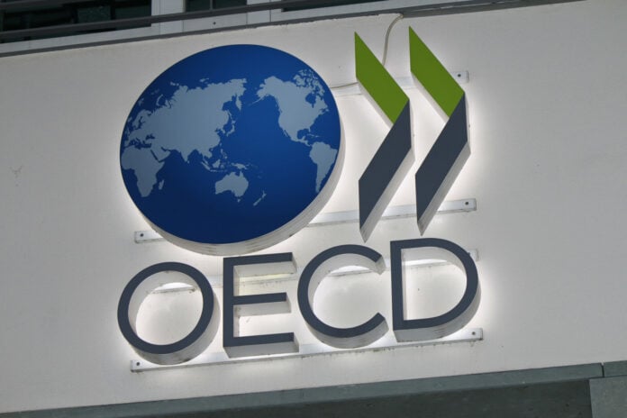 ΟΟΣΑ: Στην Ελλάδα η μεγαλύτερη αύξηση (3,3%) στο εισόδημα νοικοκυριών το δ’ τρίμηνο του 2025
