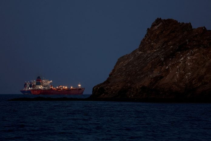 Πόλεμος στη Μέση Ανατολή: Το Διεθνές Εμπορικό Επιμελητήριο ανησυχεί για «τη χειρότερη βιομηχανική κρίση στην ανθρώπινη μνήμη»