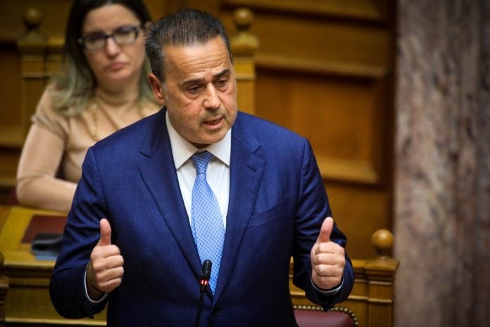 Στ. Παπασταύρου: Αναστολή οικοδομικών εργασιών για το ξενοδοχείο στη Μήλο μέχρι να αποφανθεί το ΣτΕ