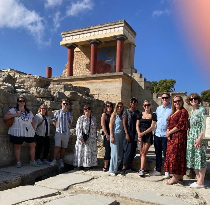 Τουρισμός: Βρετανοί πράκτορες στη βιώσιμη Κρήτη των 4 εποχών