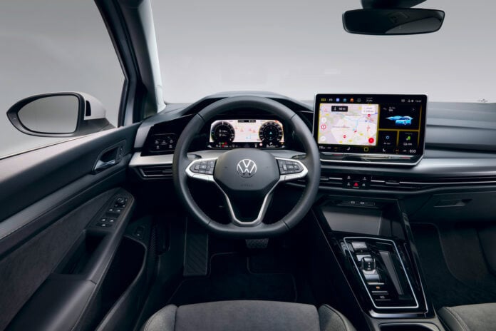 Volkswagen: Σχέδιο για νέα περικοπή 50.000 θέσεων εργασίας ως το 2030