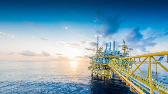 Υδρογονάνθρακες: Υπογραφές – ορόσημο με Chevron και Helleniq Energy – Τα επόμενα βήματα