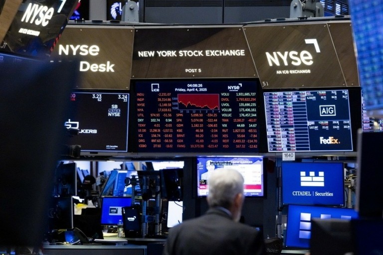 Επέστρεψαν οι αγοραστές στη Wall Street – Κέρδη σε όλους τους δείκτες