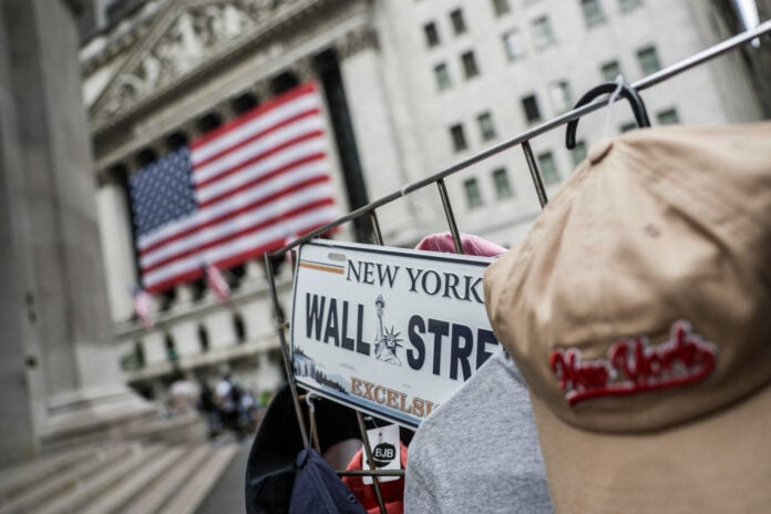 Η Wall Street επιστρέφει σε ανοδική τροχιά μετά τα ισχυρά εταιρικά αποτελέσματα