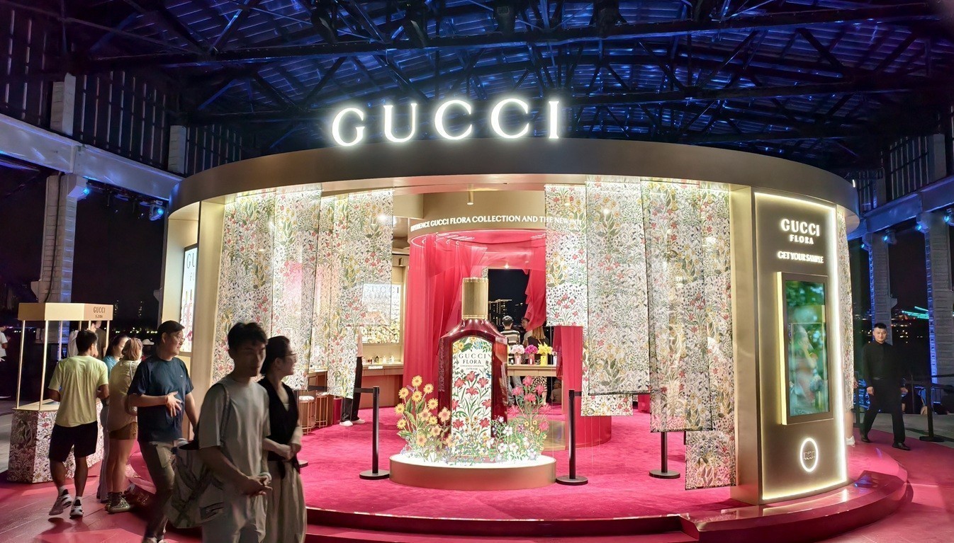 Kering: Άλμα 9% για τη μετοχή – Η βελτίωση των επιδόσεων ενισχύει την αισιοδοξία των επενδυτών