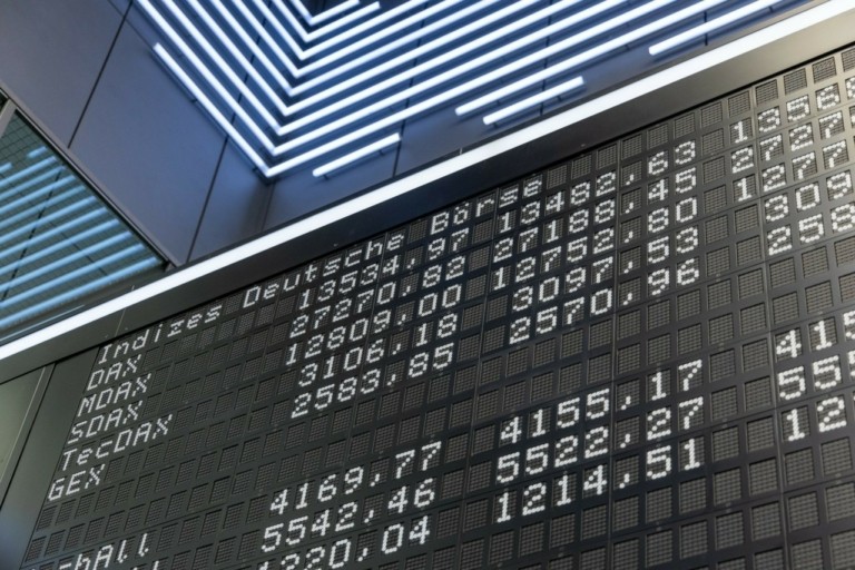 Τα αδύναμα εταιρικά αποτελέσματα ώθησαν πτωτικά τις ευρωπαϊκές αγορές