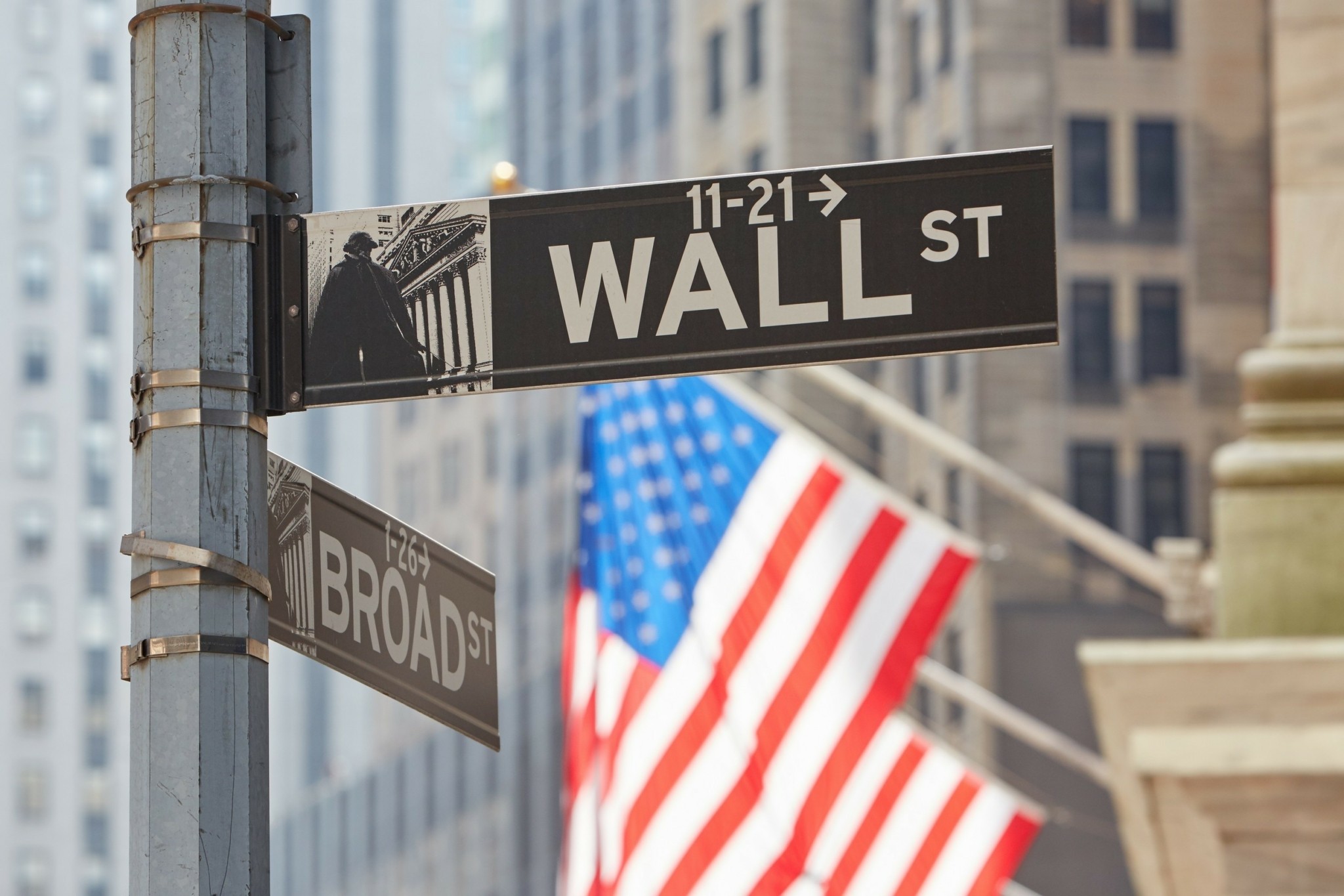 Wall Street: Αντιστέκεται στις πιέσεις από τις απογοητευτικές επιδόσεις των Tesla-IBM